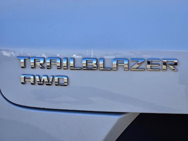 Used 2021 Chevrolet TrailBlazer ACTIV w/ Convenience Package AWD/4WD image 9