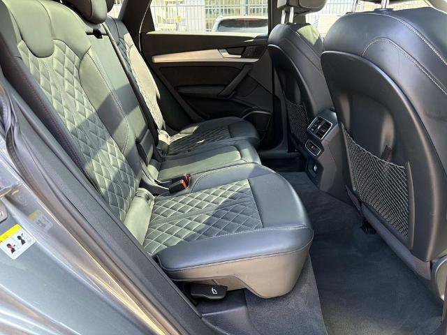 Used 2018 Audi SQ5 Premium Plus w/ Navigation Package AWD/4WD image 28