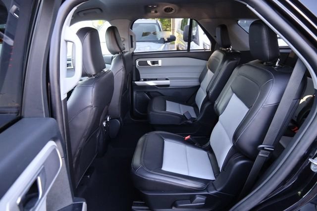Certified 2023 Ford Explorer XLT w/ Equipment Group 202A AWD/4WD image 10