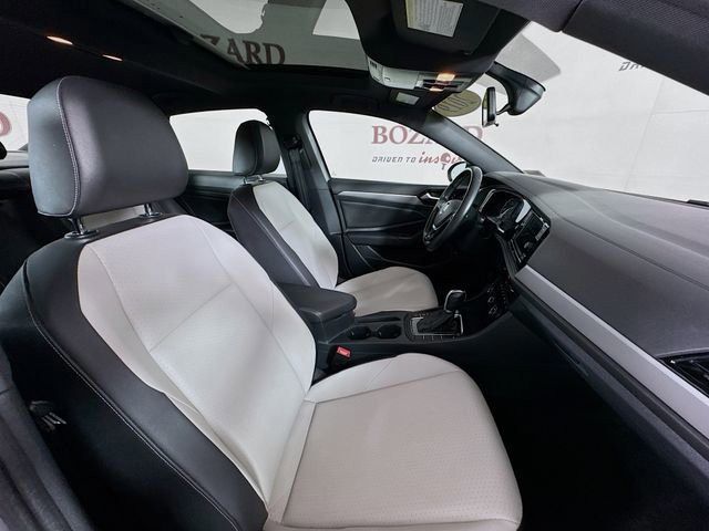 Used 2019 Volkswagen Jetta R-Line w/ R-Line Cold Weather Package image 32