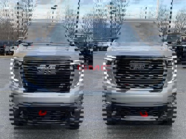 Used 2024 GMC Acadia AT4 w/ Luxury Package image 8