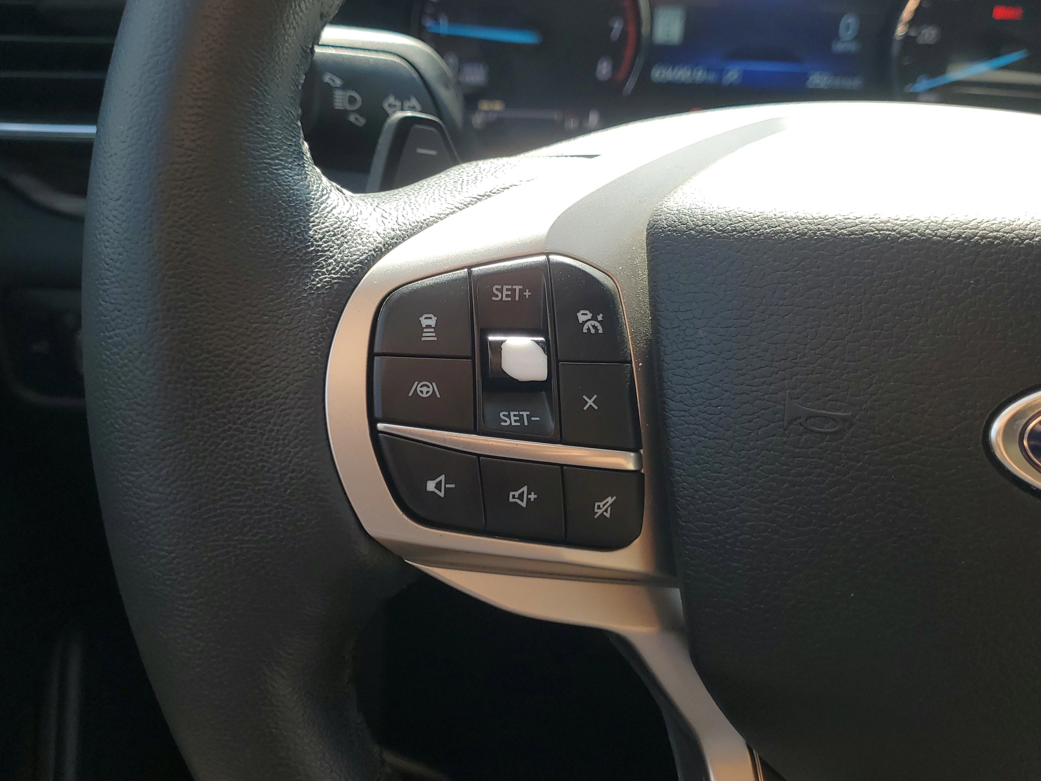 Certified 2021 Ford Explorer Limited w/ Equipment Group 301A image 28