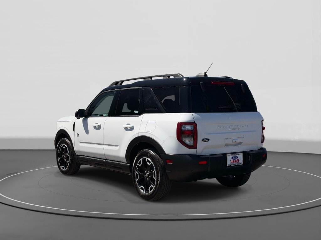 Certified 2025 Ford Bronco Sport Outer Banks w/ Outer Banks Tech Package+ AWD/4WD image 7