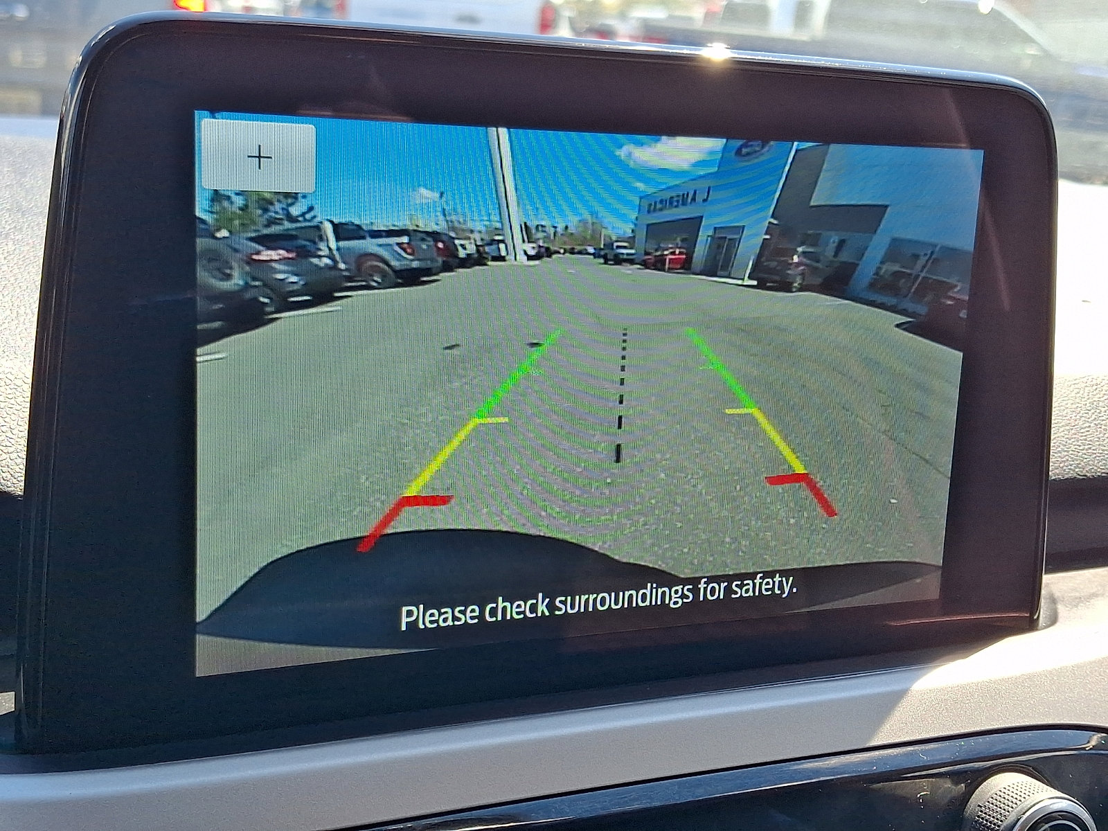 Certified 2022 Ford Escape SE w/ SE Sport Appearance Package image 24