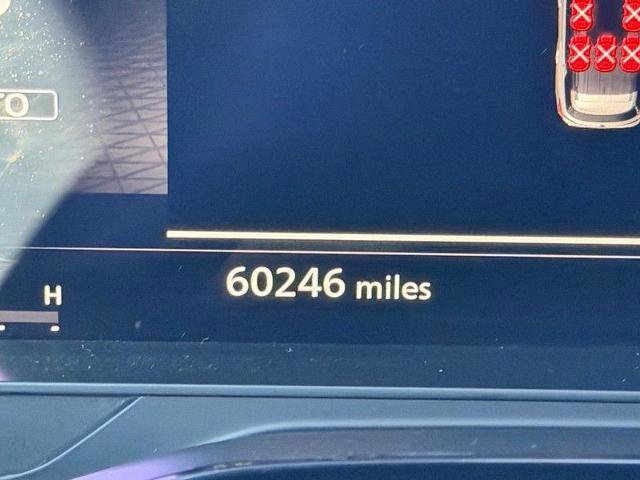 Used 2022 Nissan Pathfinder Platinum w/ Cargo Package image 25