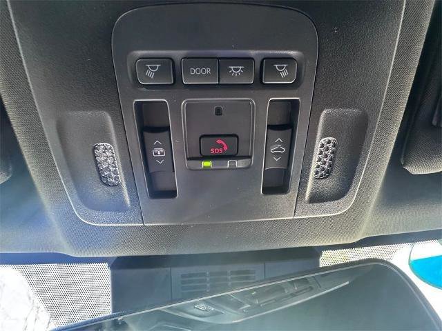 Used 2025 Toyota Camry XSE w/ Premium Package image 22