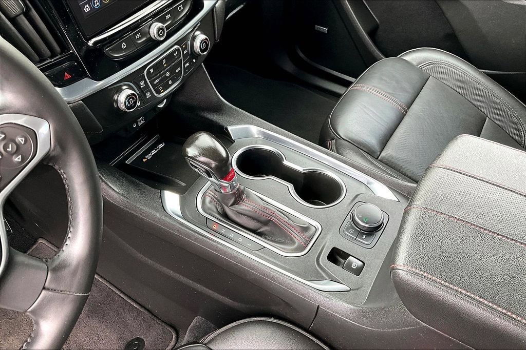 Used 2022 Chevrolet Traverse RS FWD image 15
