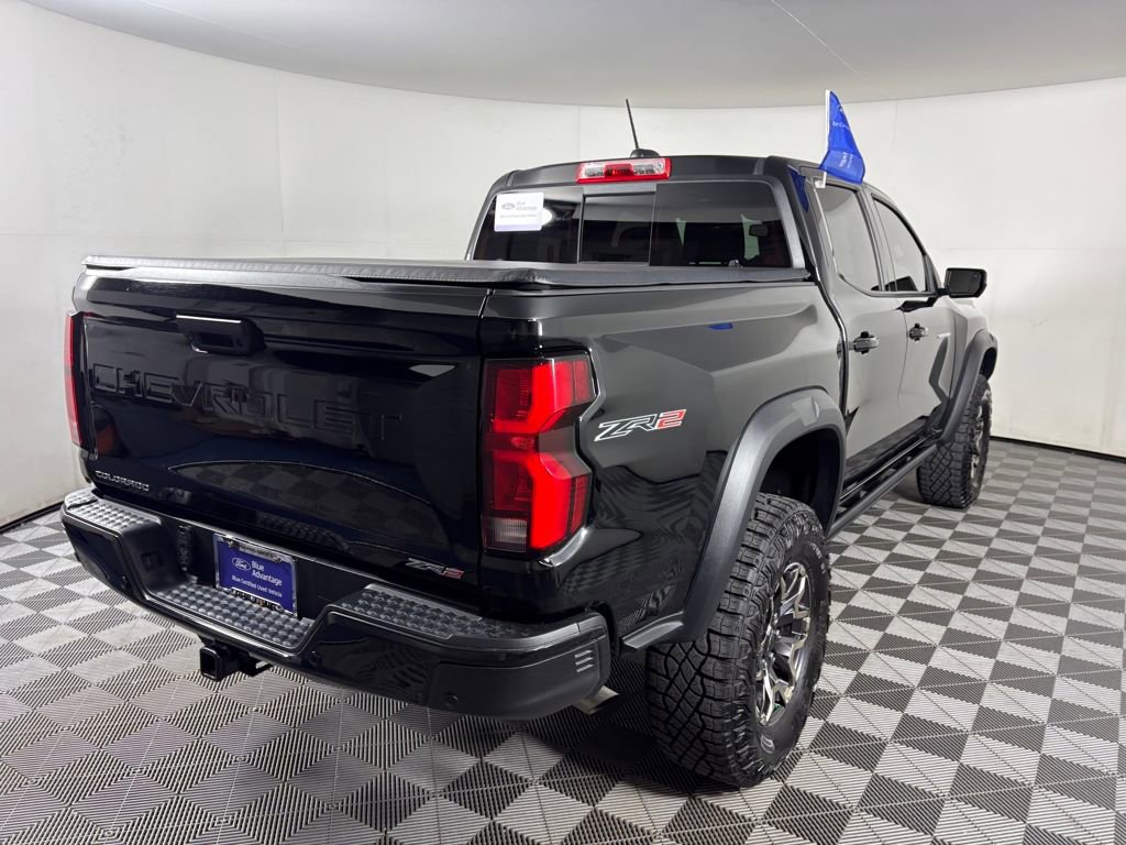 Used 2024 Chevrolet Colorado ZR2 w/ Technology Package image 5