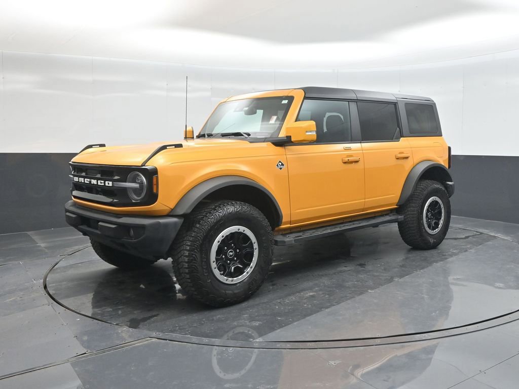 Certified 2022 Ford Bronco Outer Banks w/ Sasquatch Package image 2