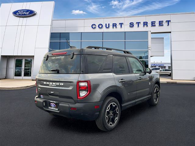 Certified 2025 Ford Bronco Sport Outer Banks w/ Outer Banks Tech Package+ AWD/4WD image 5