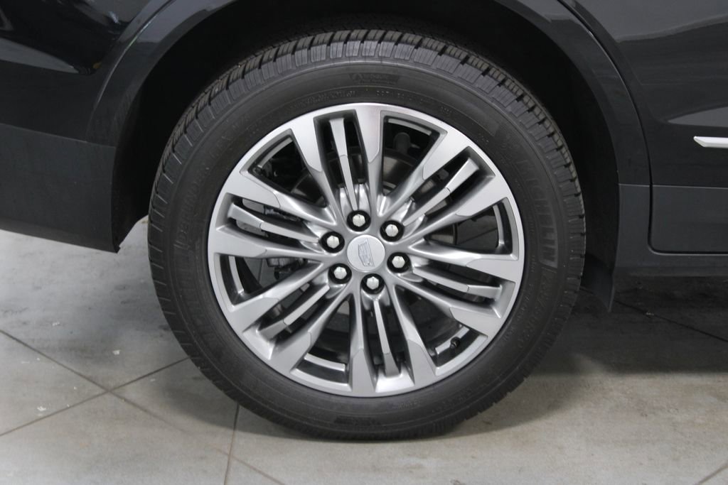 Used 2018 Cadillac XT5 Premium Luxury FWD image 14