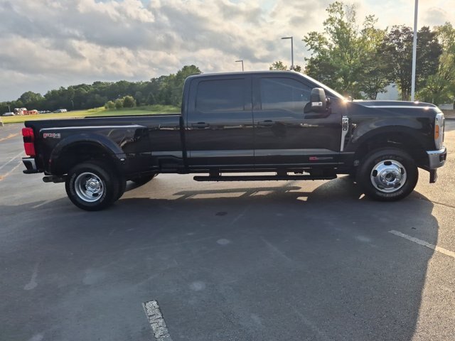 Certified 2023 Ford F350 XLT w/ 360-Degree Camera Package AWD/4WD image 2