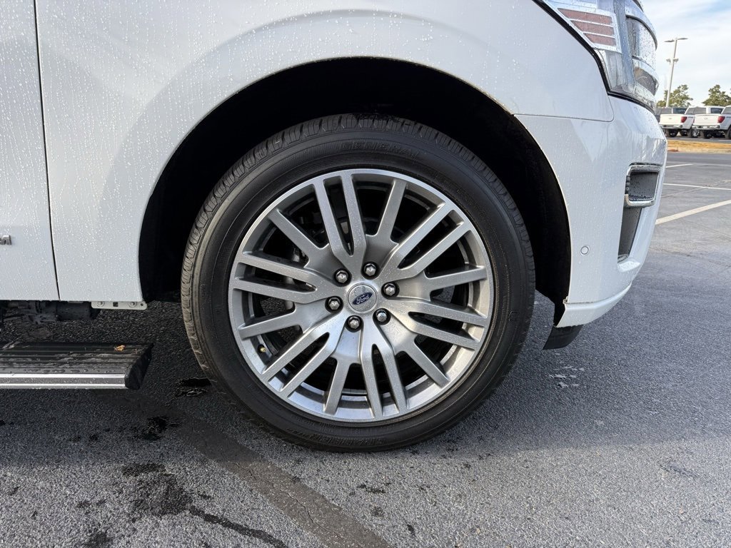 Certified 2024 Ford Expedition Platinum image 35