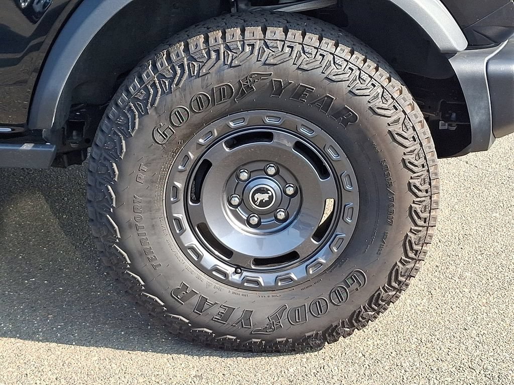 Certified 2025 Ford Bronco Badlands w/ Sasquatch Package AWD/4WD image 8