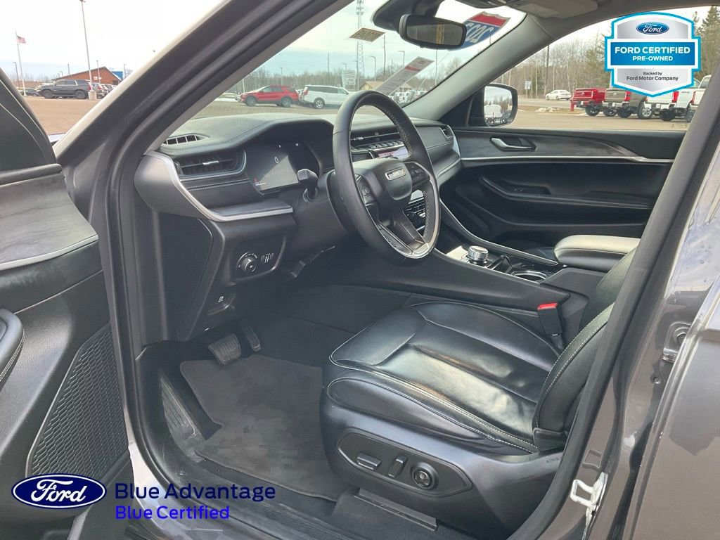 Used 2023 Jeep Grand Cherokee L Limited image 12