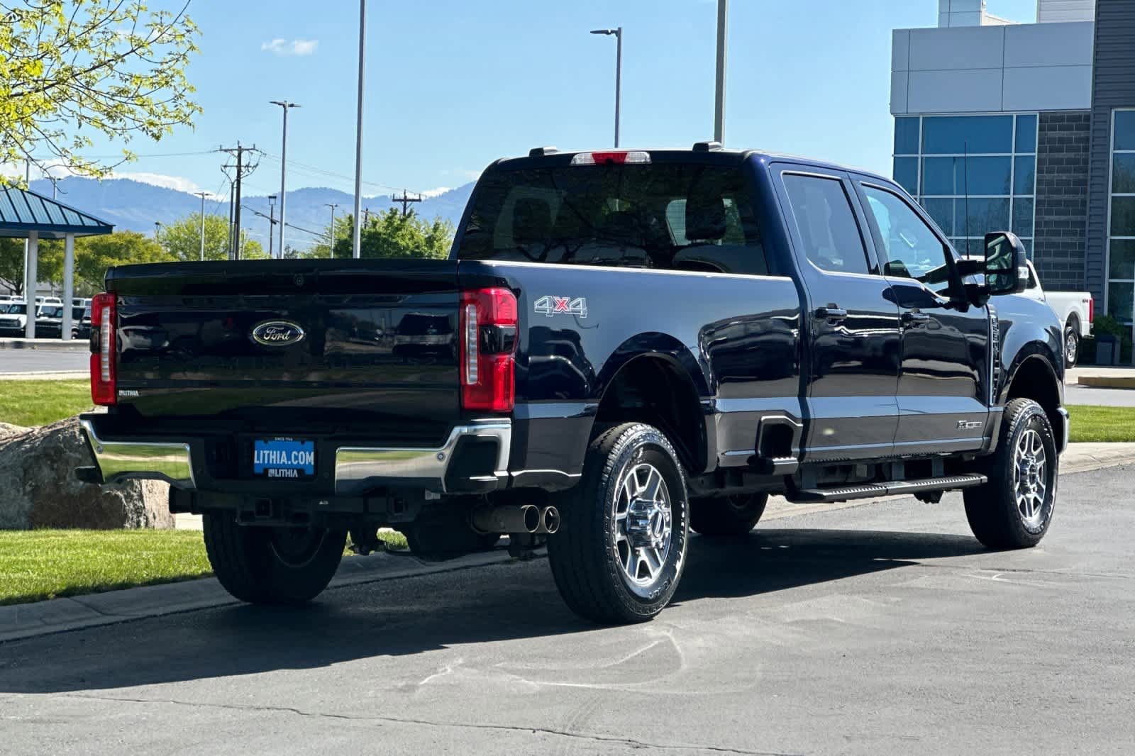 Certified 2025 Ford F350 Lariat w/ Camper Package AWD/4WD video 2