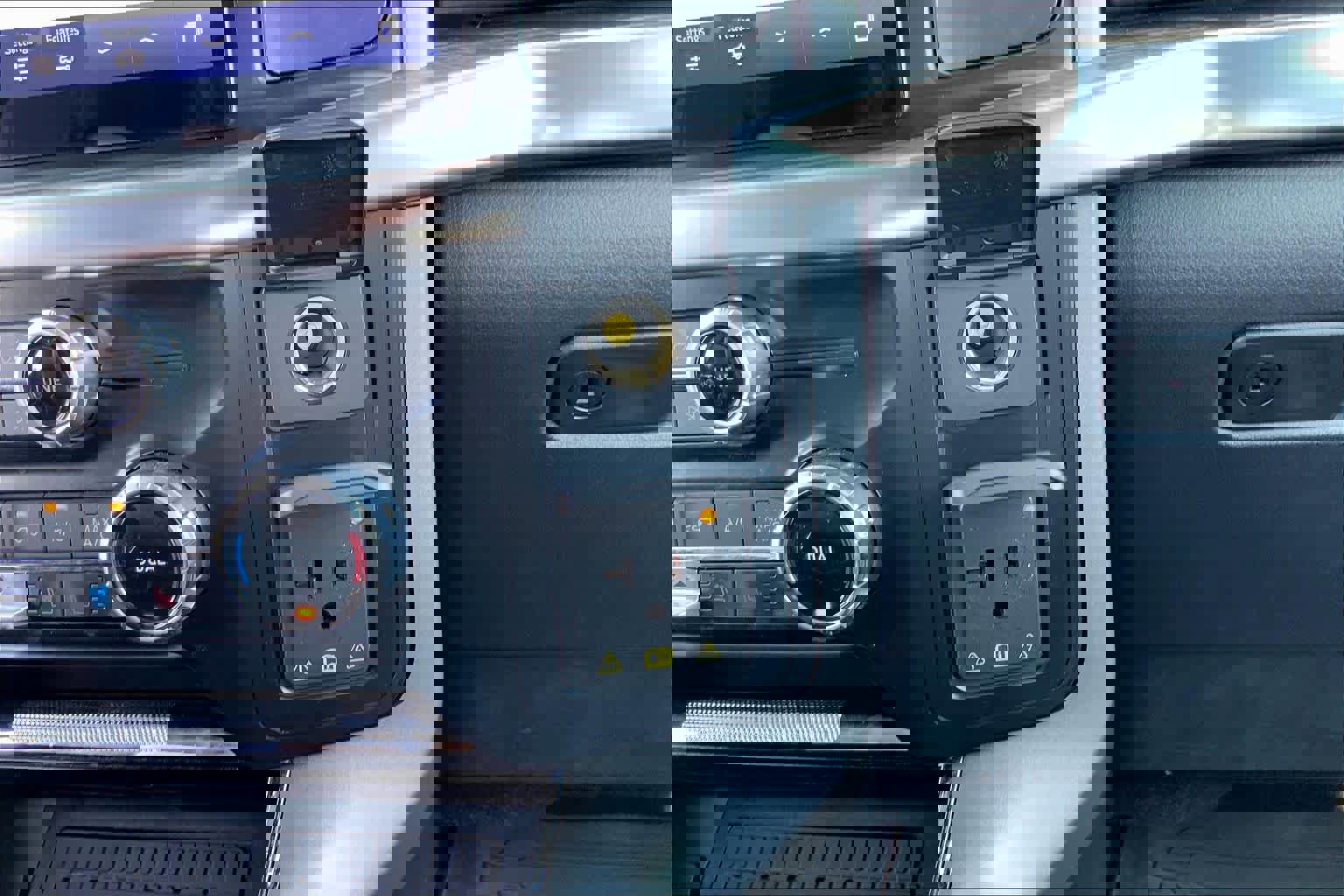 Certified 2023 Ford F150 Lariat w/ Equipment Group 502A High image 32