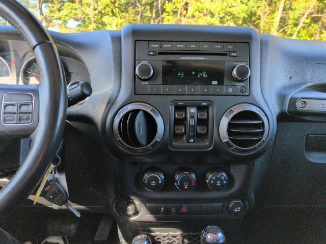 Used 2018 Jeep Wrangler Unlimited Sport S AWD/4WD image 35