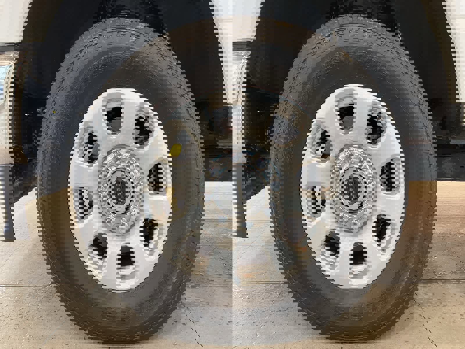 Certified 2024 Ford F250 XLT image 9