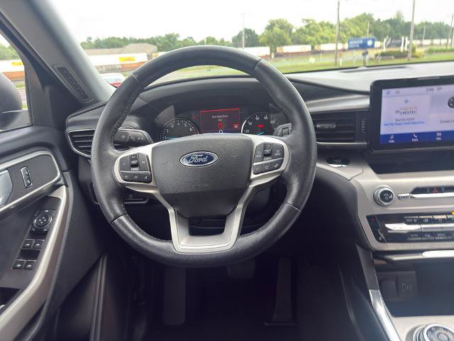 Certified 2023 Ford Explorer XLT w/ Equipment Group 202A AWD/4WD image 21