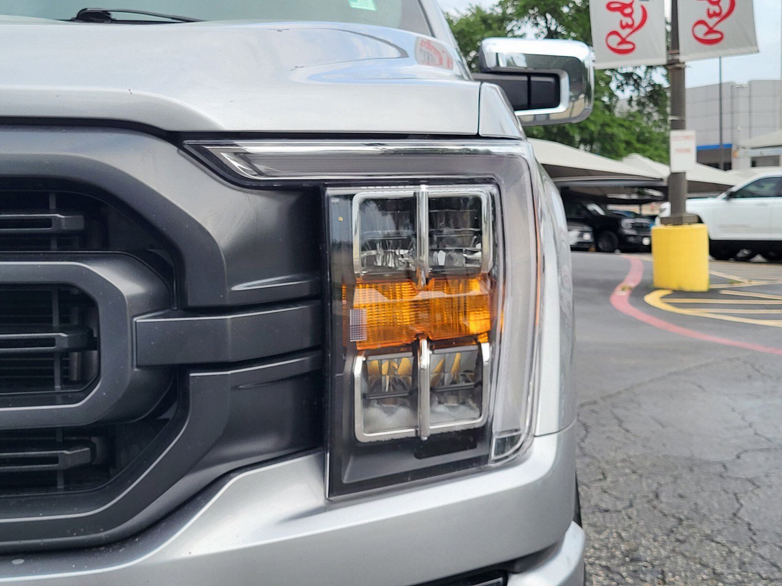 Certified 2022 Ford F150 XLT w/ Equipment Group 302A High image 11