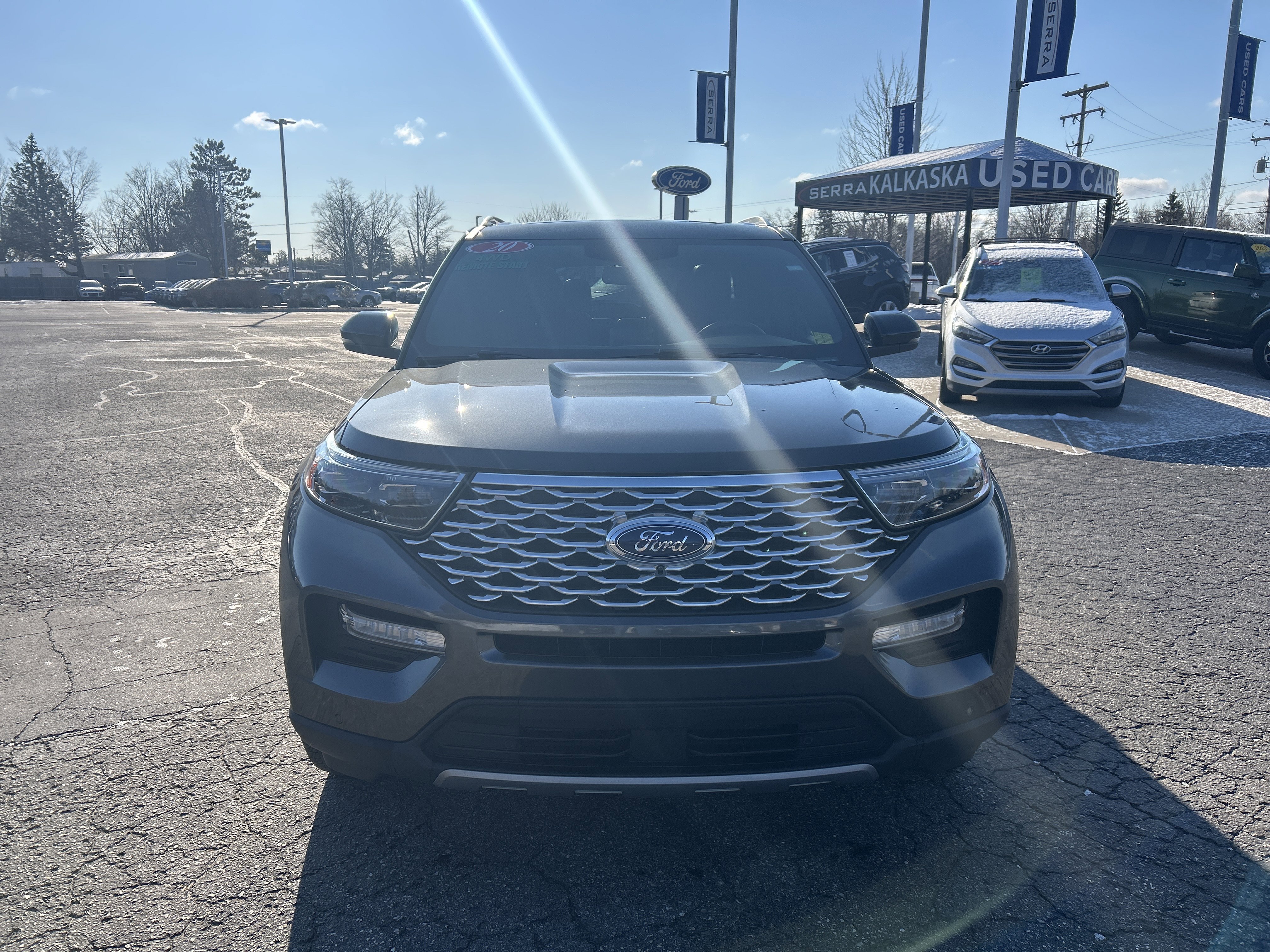 Certified 2020 Ford Explorer Platinum w/ Premium Technology Package image 9