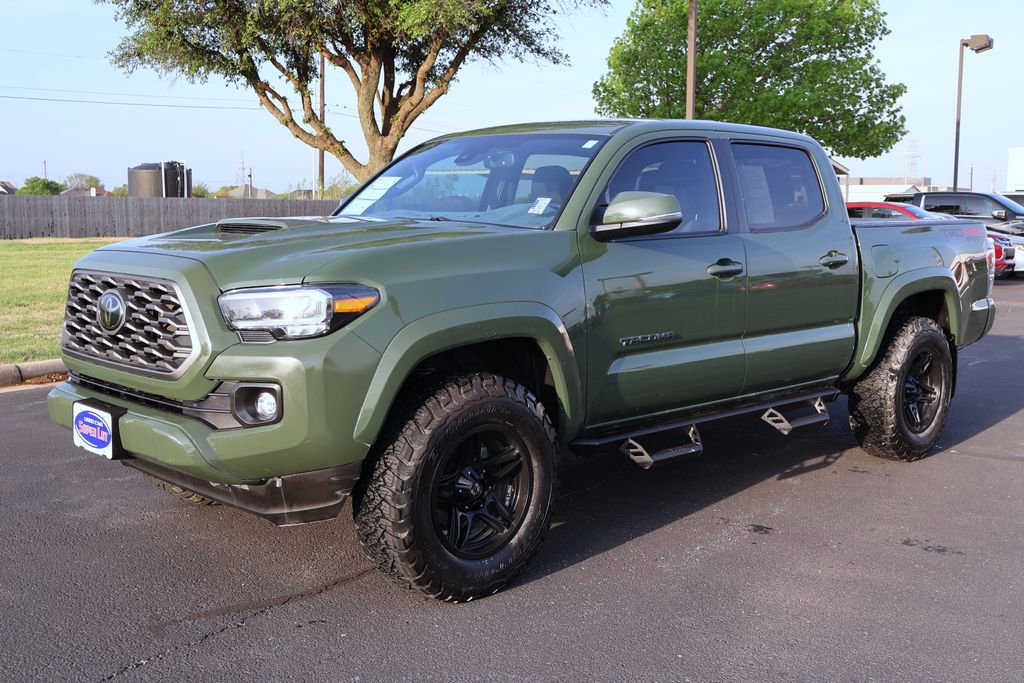 Used 2022 Toyota Tacoma TRD Sport AWD/4WD image 9