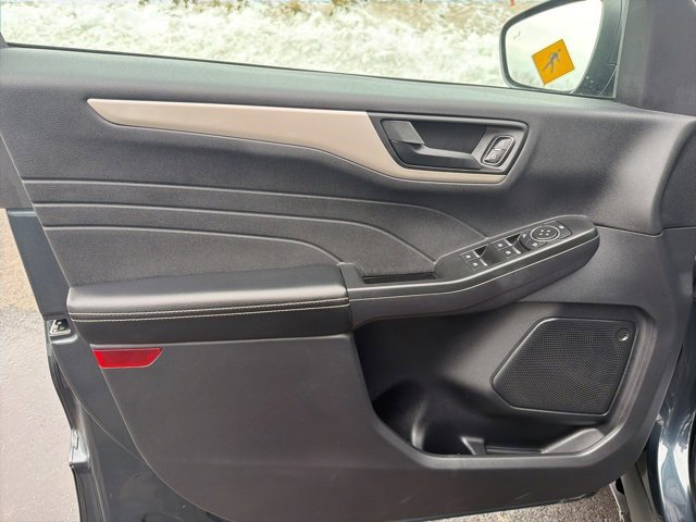 Certified 2022 Ford Escape SE w/ Convenience Package image 16