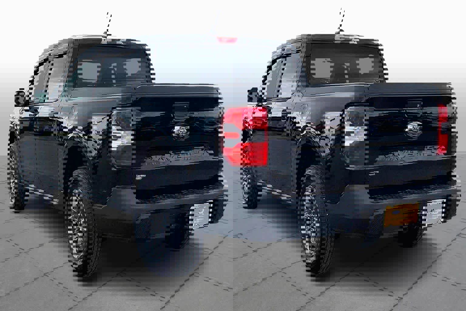 Certified 2024 Ford Maverick XLT image 4