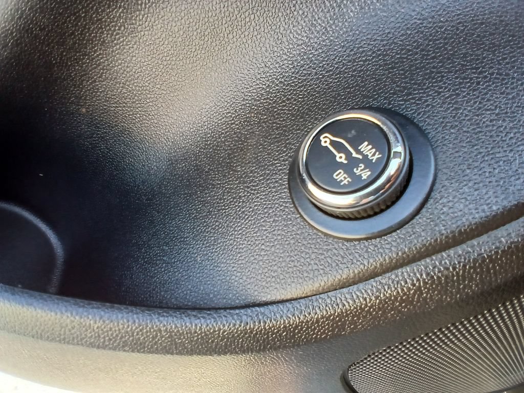Used 2021 Chevrolet Blazer LT FWD image 19