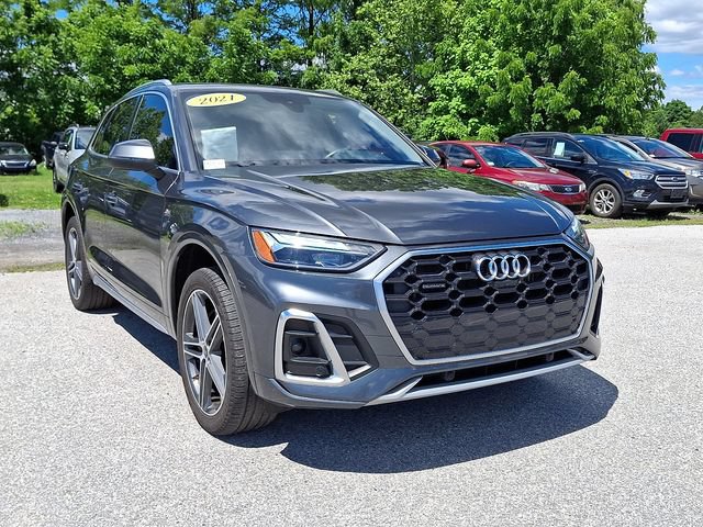 Used 2021 Audi Q5 e Premium Plus w/ Premium Plus Package AWD/4WD image 2