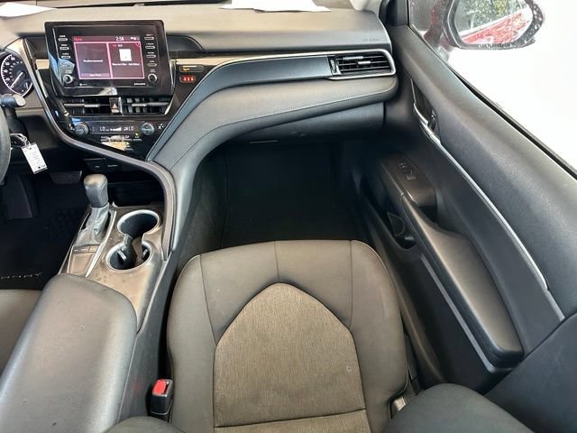 Used 2023 Toyota Camry LE FWD image 5