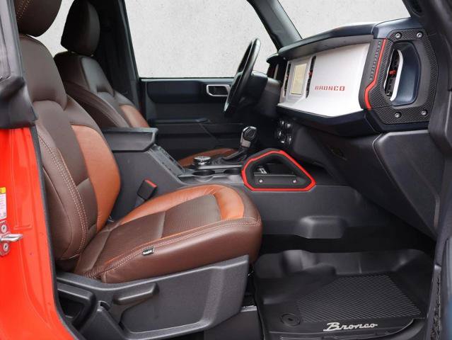 Certified 2023 Ford Bronco Heritage Edition AWD/4WD image 27