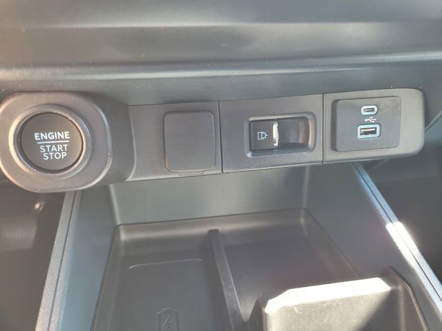 Certified 2024 Ford Maverick Lariat w/ Black Appearance Package image 24