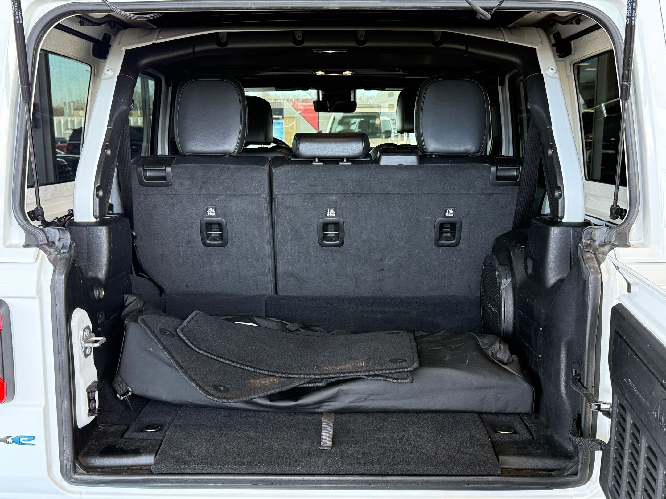 Used 2021 Jeep Wrangler Unlimited Rubicon 4xe w/ Steel Bumper Group image 30