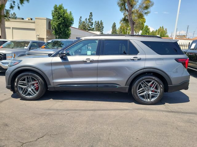 Certified 2025 Ford Explorer ST AWD/4WD image 29