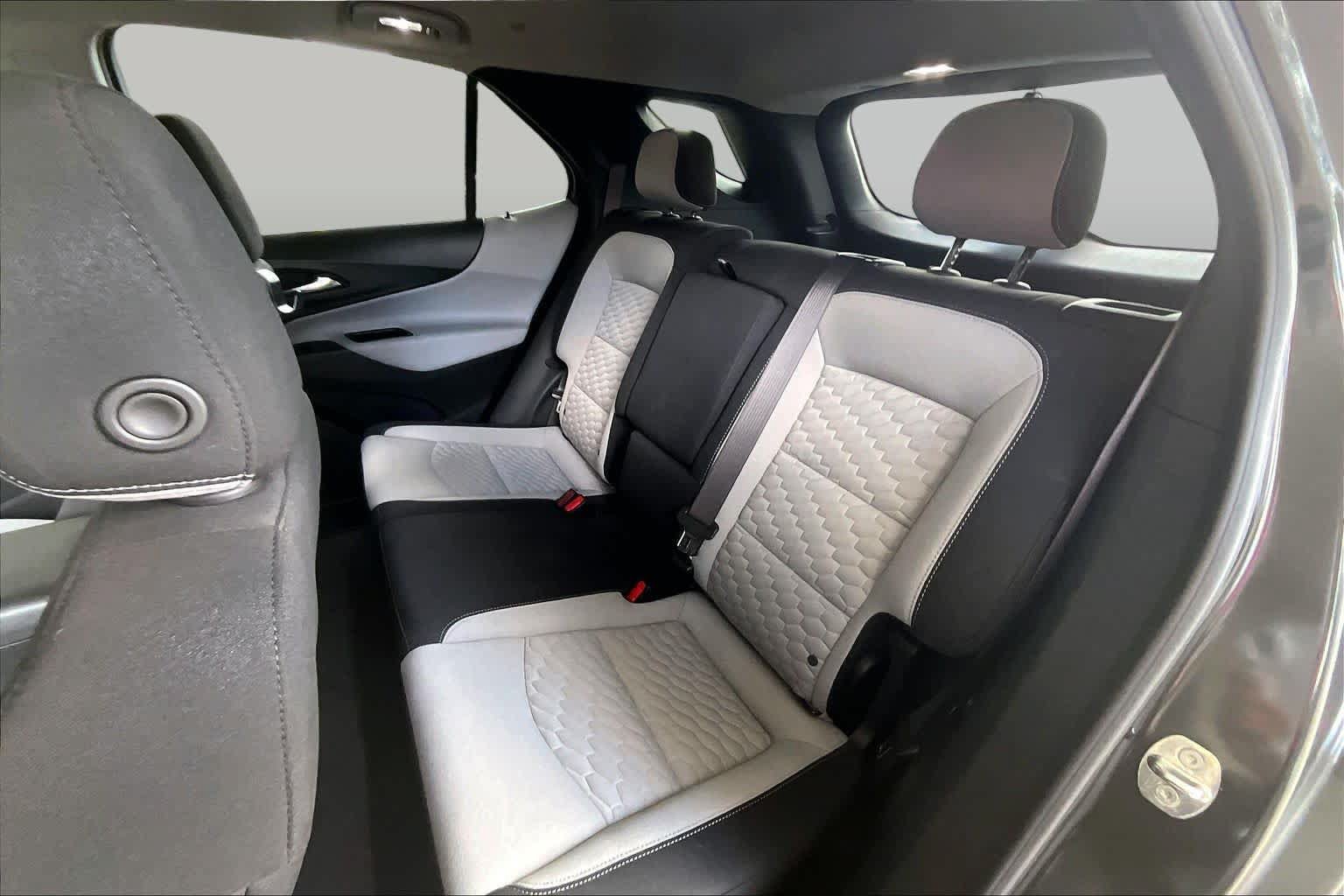 Used 2021 Chevrolet Equinox LS w/ LS Convenience Package FWD image 20