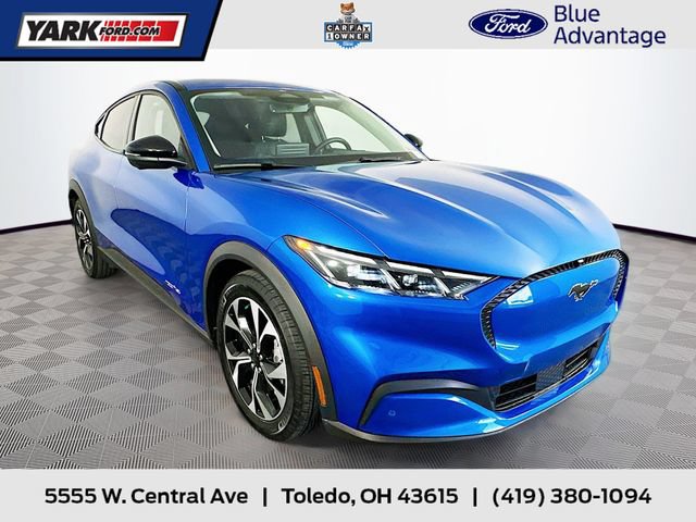 Certified 2025 Ford Mustang Mach-E Select AWD/4WD image 1