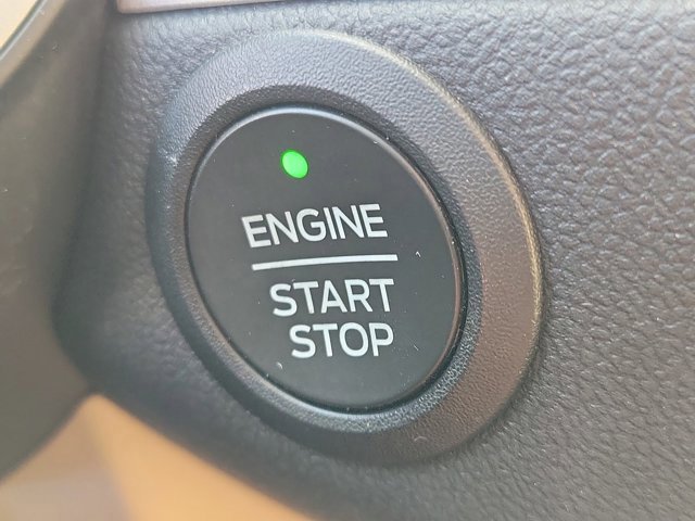 Certified 2022 Ford Escape SEL w/ Technology Package image 31