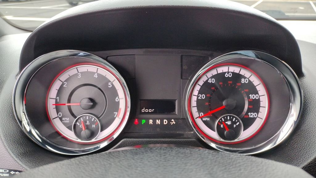 Used 2020 Dodge Grand Caravan SXT FWD image 14