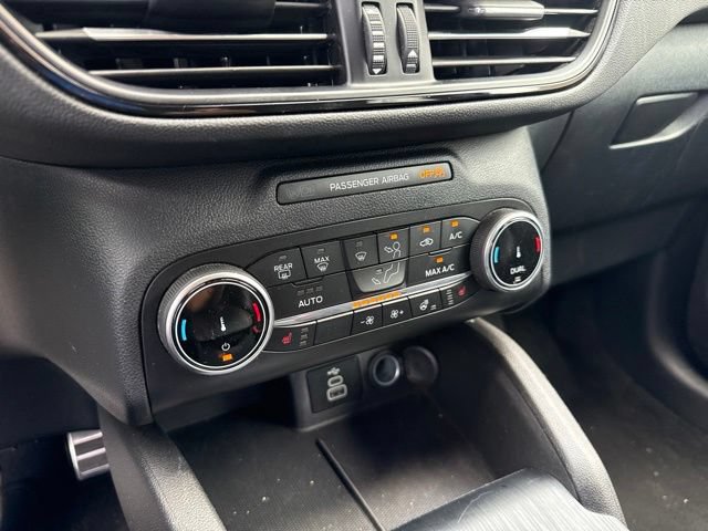 Certified 2024 Ford Escape ST-Line AWD/4WD image 25