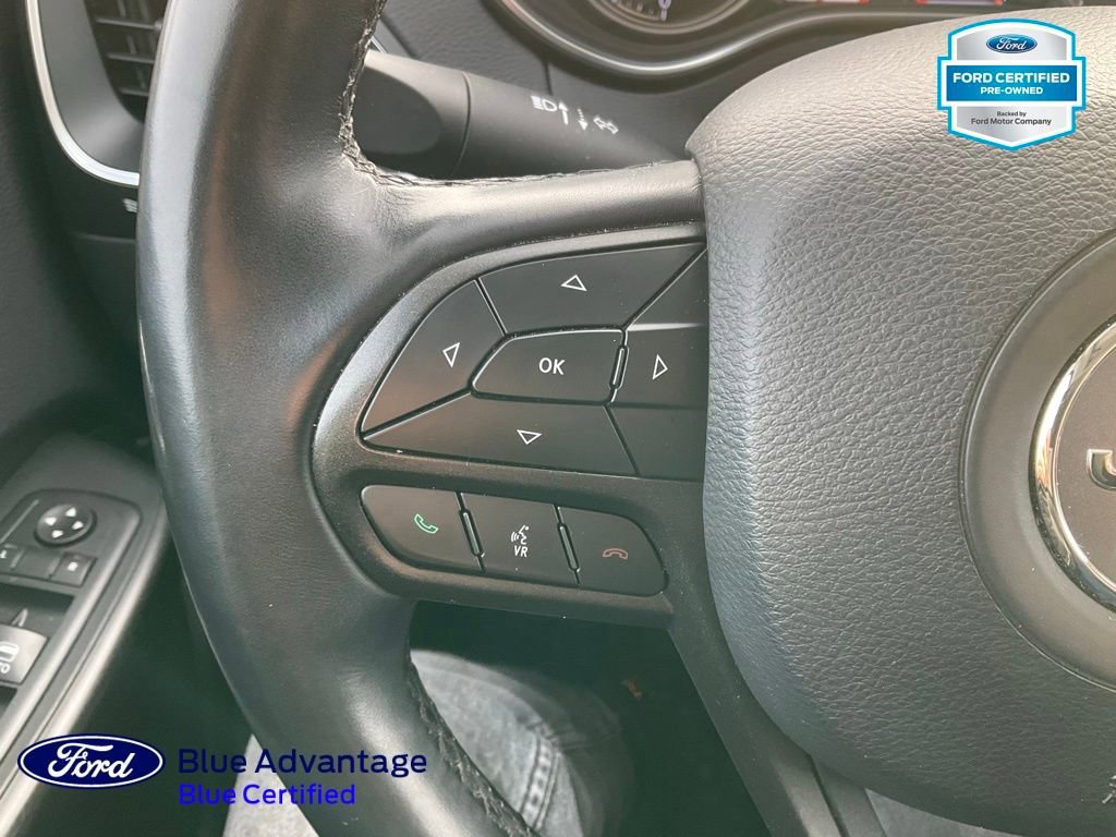 Used 2019 Jeep Cherokee Trailhawk w/ Cold Weather Group image 15