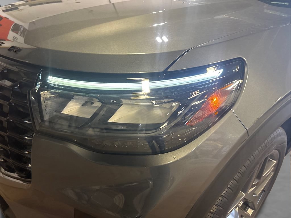 Certified 2025 Ford Explorer ST-Line w/ ST-Line Street Pack AWD/4WD image 22