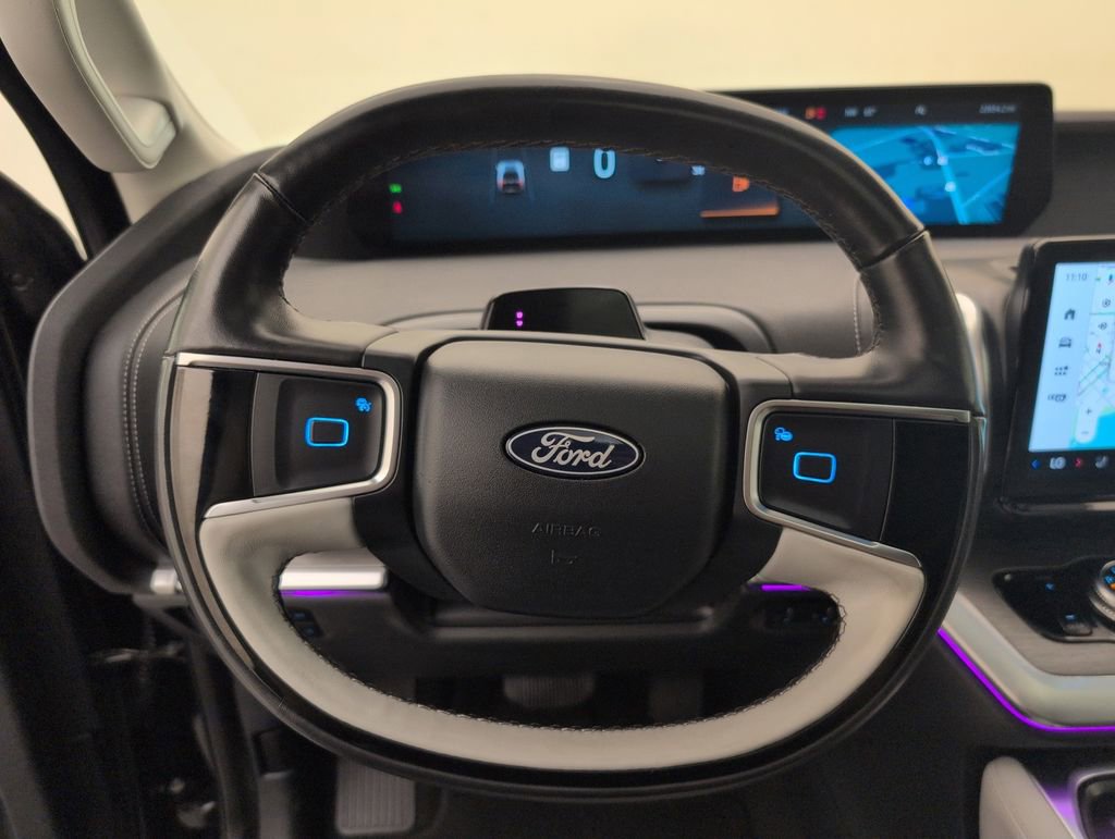 Certified 2025 Ford Expedition Platinum AWD/4WD image 36