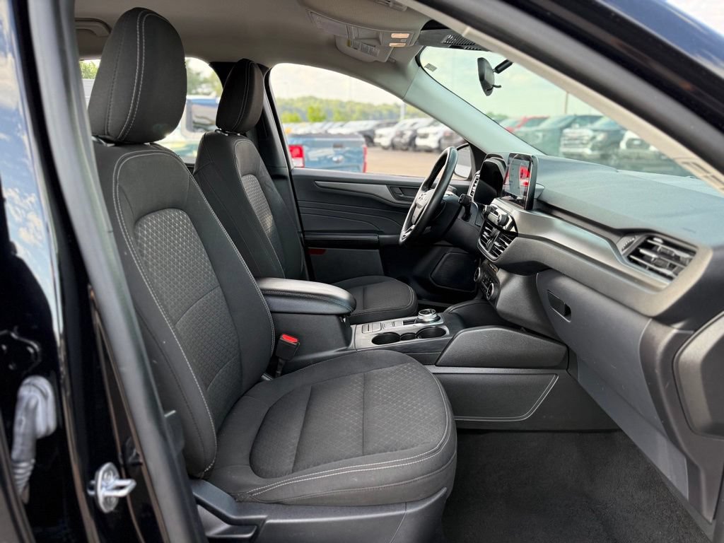 Certified 2024 Ford Escape Active AWD/4WD image 11