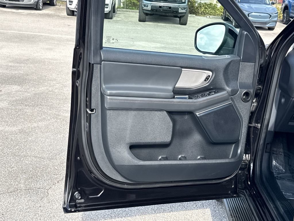 Certified 2025 Ford Expedition Max Active image 13