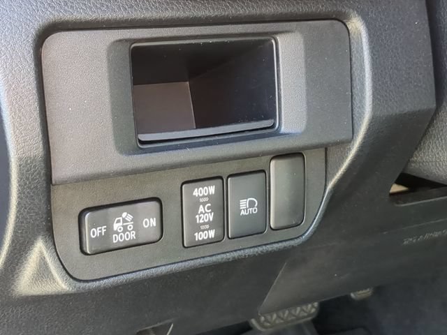 Used 2019 Toyota Tacoma TRD Off-Road AWD/4WD image 19