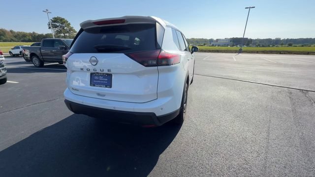Used 2025 Nissan Rogue SV FWD image 7