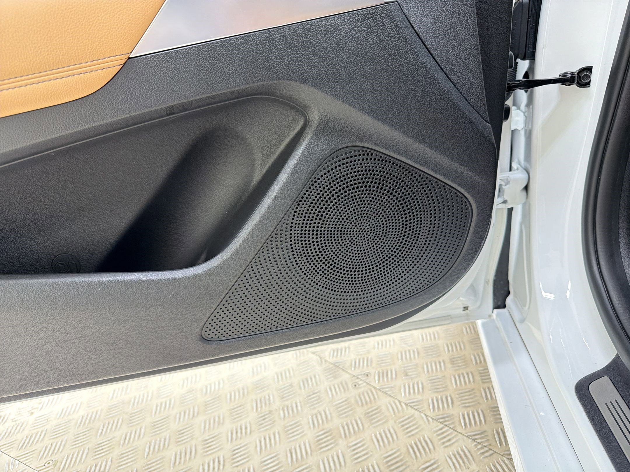 Used 2022 Genesis G70 3.3T image 22