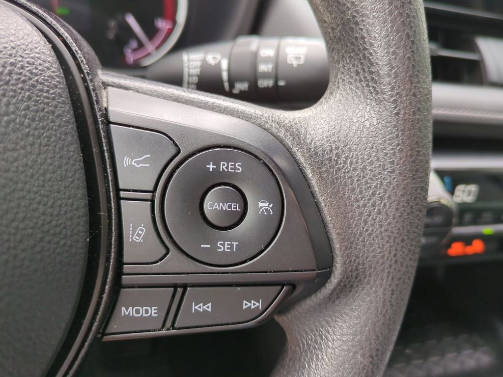 Used 2023 Toyota RAV4 XLE w/ Convenience Package FWD image 28